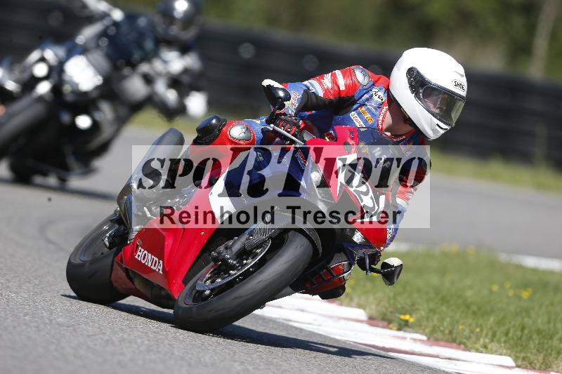 /Archiv-2025/48 25.08.2025 Cornu Master School ADR/blau-bleu/122